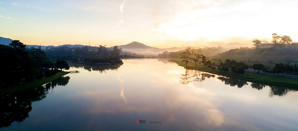 [-]Đà[-]Lạt[-]đẹp[-]nhất[-]trong[-]ánh[-]bình[-]minh